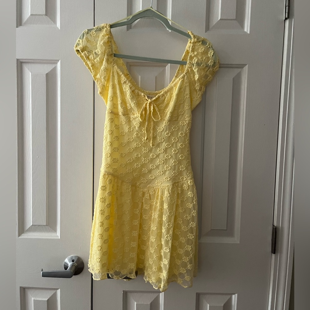 Thirty/Thirty Yellow Floral Lace Dress Size Large NWT